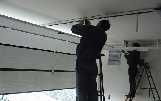 香蕉久久网電動車庫門大香蕉影视网